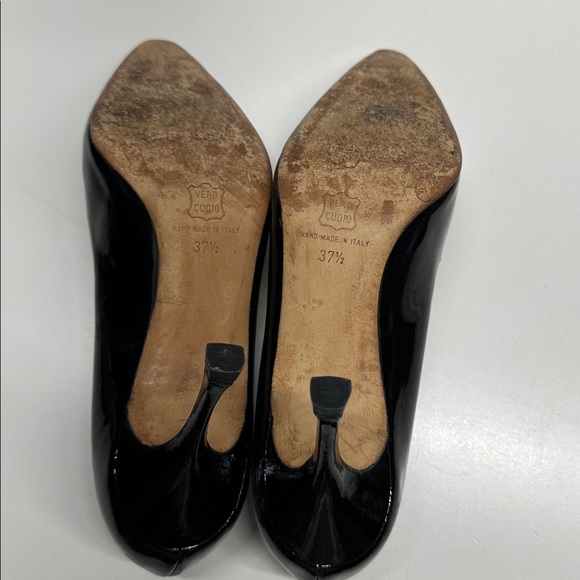 Manolo Blahnik High Heel Shoes Patent Shiny Leather Pointed Toe Black Size 7.5 - Picture 8 of 10